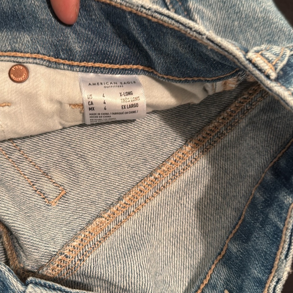 Jeans - Picture 2 of 3